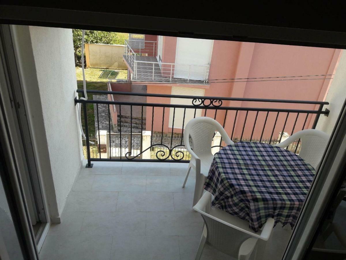Apartment Perutovic Sutomore Kültér fotó